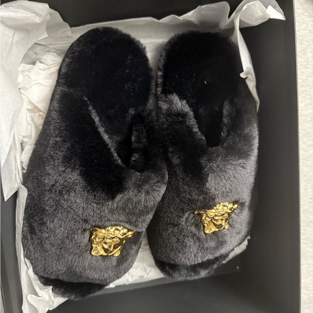 Black Fur Slippers with Gold Medusa Emblem